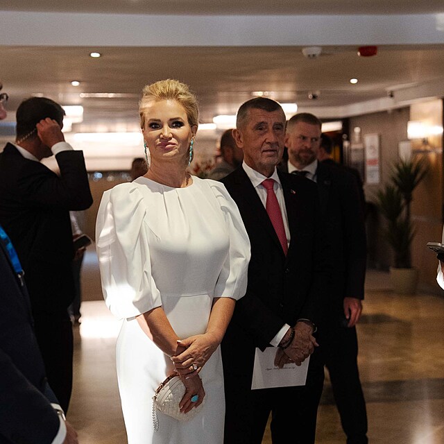 Andrej Babi� a jeho �ena Monika na summitu NATO v Anka�e