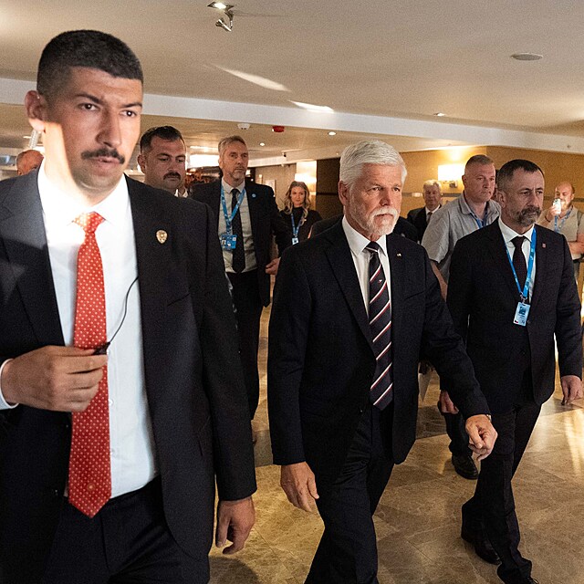 Petr Pavel na summitu NATO v Anka�e