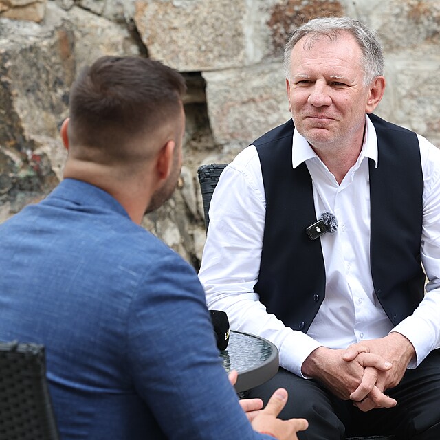 Martin Finger b�hem rozhovoru s redaktorem Expresu ve Spa Hotel Schlosspark.
