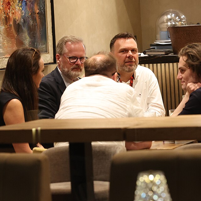 Petr Fiala s Martinem Baxou a Prokopem Hol�m