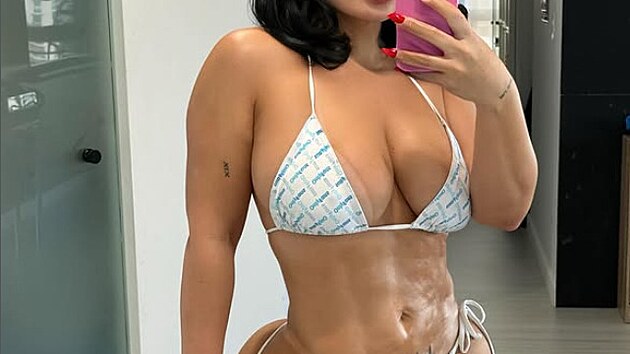 Lissa Aires chce nejv�t�� zadek na OnlyFans
