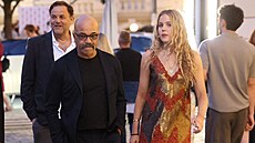 Jeffrey Wright vyrazil ve�er po kolonád� s p�vabnou blondýnkou ve t�pytivých...