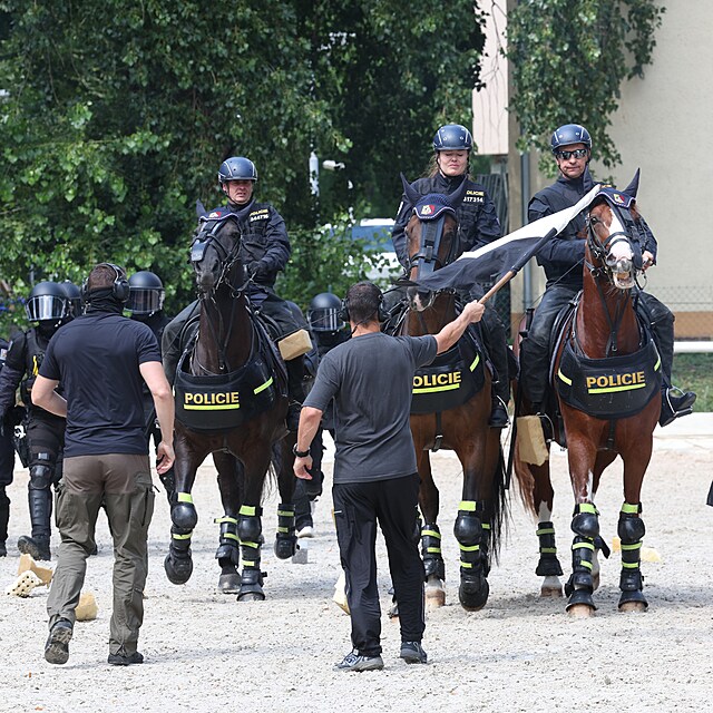 Press day s Polici� �R k nov�mu seri�lu televize Prima s n�zvem Ve slu�b�: Jm�nem z�kona