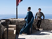 Tom Holland a Anne Hathaway ve filmu Odyssea
