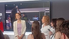 Dagmar Honsová p�i práci ve studiu