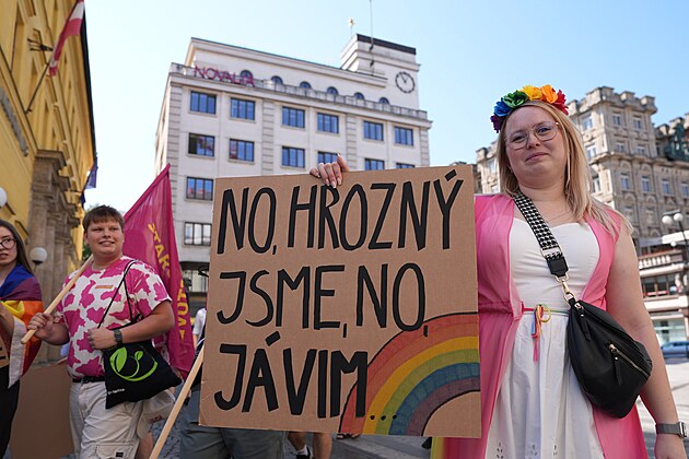 Duhov� pr�vod na podporu pr�v LGBT+, kter�m v sobotu 8.8.2026 vyvrcholil...