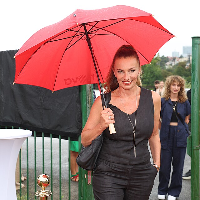 Alice Bendov�