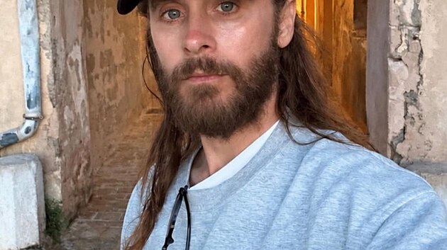 Jared Leto �el� v�n�m obvin�n�m