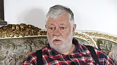 Vlastimil Zav�el