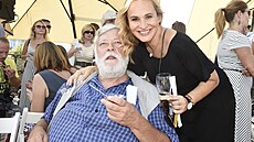 Vlastimil Zav�el s kolegyní Monikou Absolonovou
