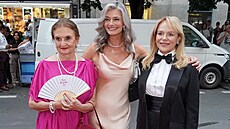 Bardotky, premiéra, Eva Holubová, Pavlína Po�ízková, Dagmar Havlová