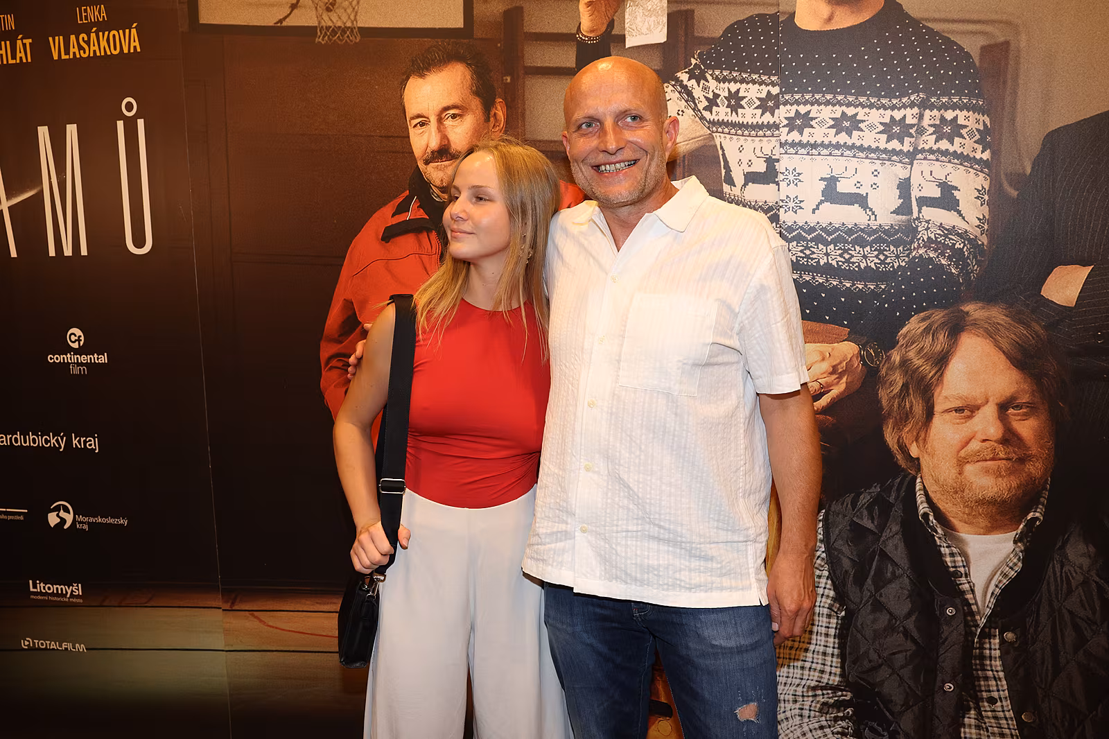 Ji�� Ployhar si na�el o hodn� mlad�� p��telkyni.