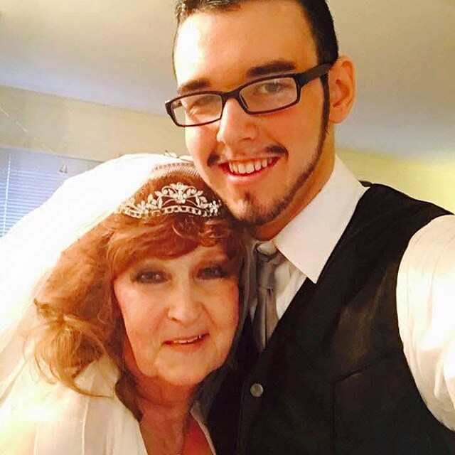 Gary Hardwick & Almeda Errell - mu� je o 53 let mlad��