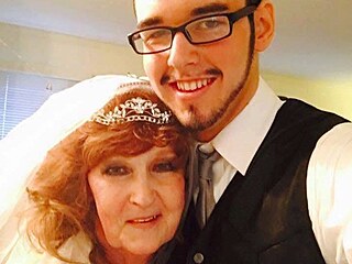 Gary Hardwick & Almeda Errell - mu� je o 53 let mlad��