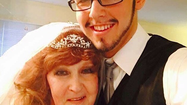 Gary Hardwick & Almeda Errell - mu� je o 53 let mlad��