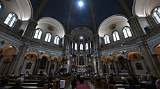 Smute�ní ob�ad za zesnulého spisovatele Vladimíra Párala v kostele Nanebevzetí...
