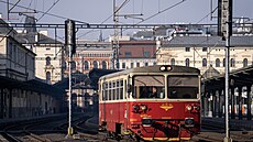 Najít na kolejích jezdit více ne� 30 let starý vlak není ani v roce 2026...