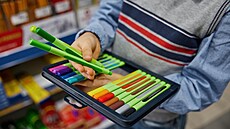 Výtvarná výchova je jedním z t�ch dra��ích p�edm�t�.