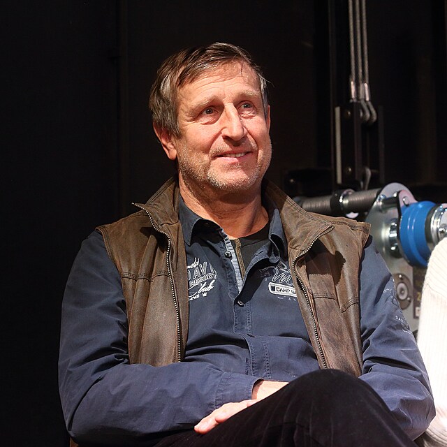 Snad v�ichni u� ale v�d�, �e herec svoje city nesm��uje jenom k lidem.