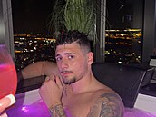 Nikolas Veselý opustil t�hotnou partnerku