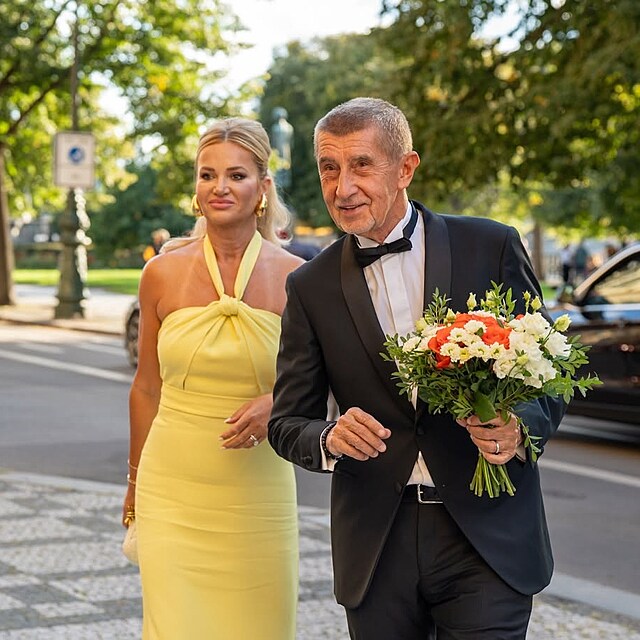 Usm�vav� Andrej a Monika za��c� jako Slunce