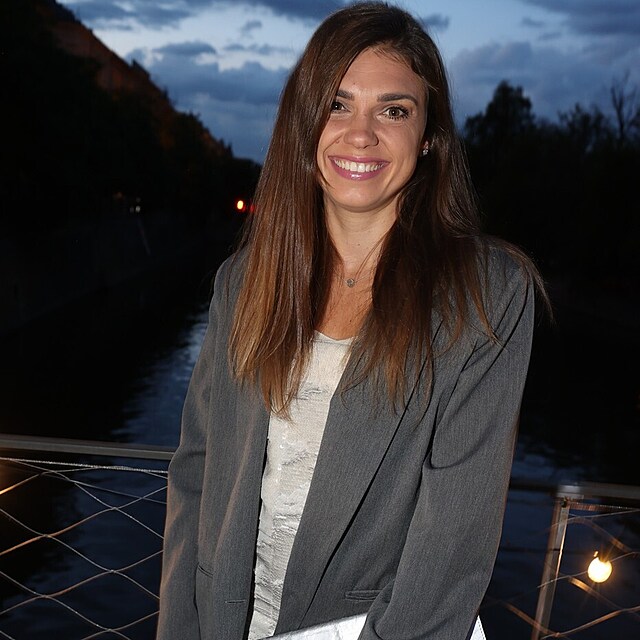 Denisa Pfauserov�