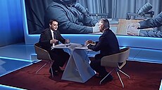 Macinka tvrdil, �e jeho ochránce byl b�hem sch�zky s fale�ným Pauknerem celou...