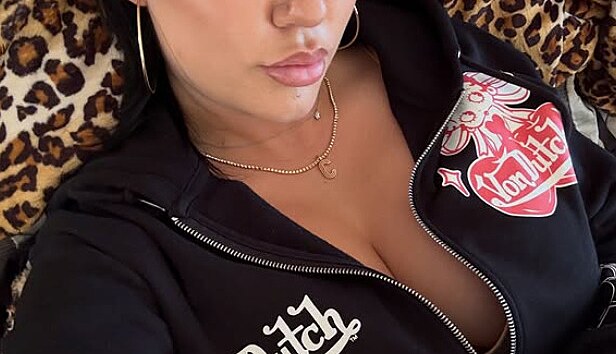 AsianGoddessCat - Foot feti� OnlyFans