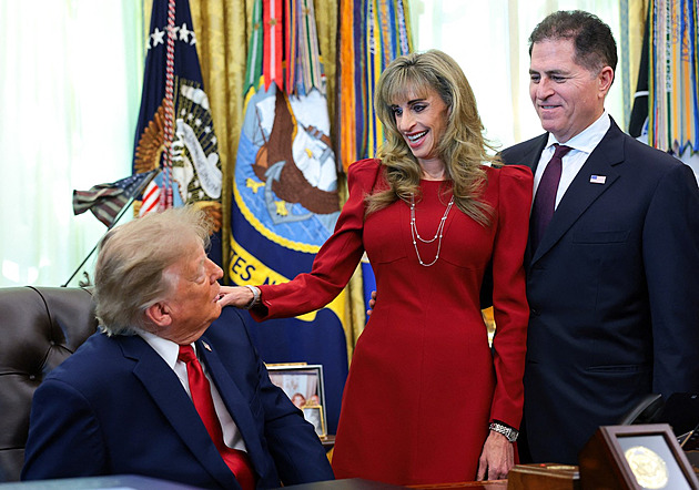 Trump jmenoval novou zmocněnkyni. Debata znovu sklouzla k jejímu vzhledu