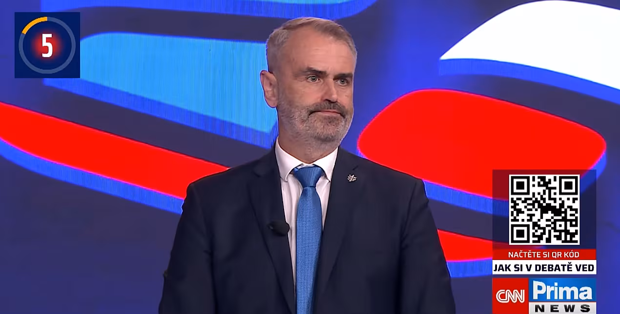 Robert �lachta b�hem p�edvolebn� debaty, 2026