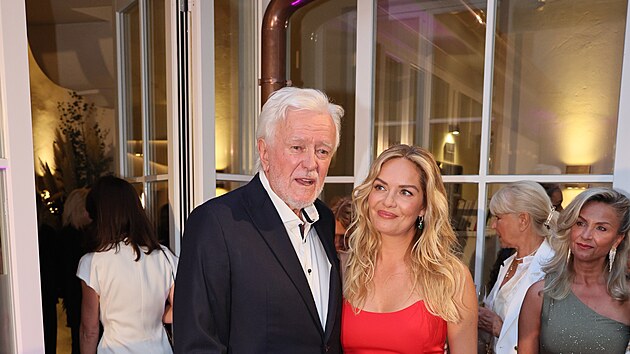 Setkání Miss u p�íle�itosti 20. výro�í vít�zství Ta�ány Kucha�ové na MISS WORLD...
