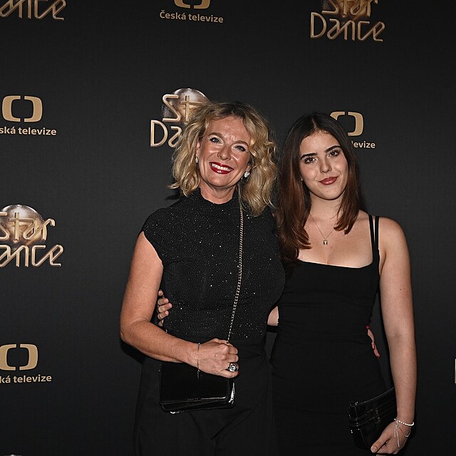 Herce Tom�e Matonohu p�i�li do StarDance podpo�it man�elka Lucie Bene�ov� a...