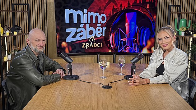 Adam, vyjednava�, ú�astník Zrádc�