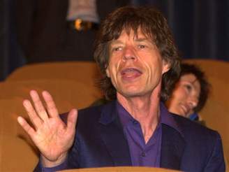 Jagger mává