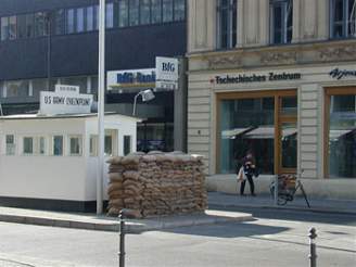 eské centrum na Checkpoint Charlie
