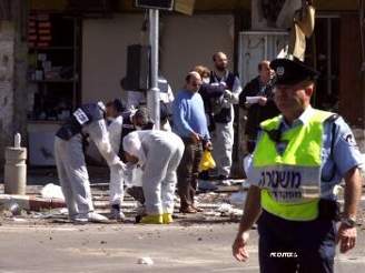 Pumový atentát v izraelském Netanja