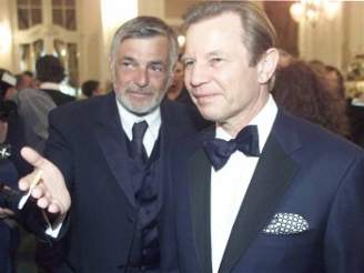 Jií Bartoka a Michael York (MFF Karlovy Vary 2002)
