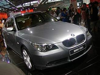 BMW 5 nové generace - elní pohled