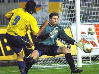 Brno - Villarreal: Jose Mari stílí gól hostí.