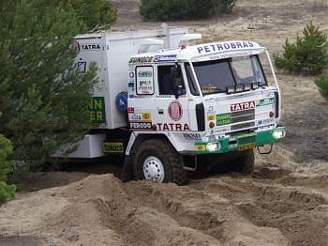 Tatru proslavilo i est vítzství Karla Lopraise na Rallye Paí-Dakar