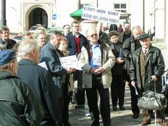 Protest klient Union banky