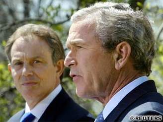 George Bush a Tony Blair jsou dlouholetými spojenci.