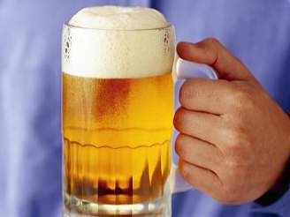 Britové si budou moci legáln dopát toené pivo i po jedenácté hodin veerní.