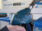 Ceny benzinu u na úrove ze zaátku srpna nejspí nespadnou. Ilustraní foto.