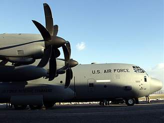 Letoun C-130J Hercules