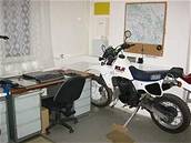 V mé pracovn se najde místo i pro motorku