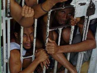 Trestanci v dominikánské vznici Higuey