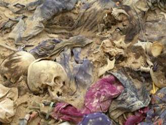 Masový hrob - ilustra�ní foto