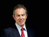 Tony Blair bere nejvíc z evropských premiér. Do rodinného rozpotu pesto více pispívá jeho ena Cherie.