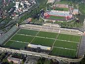 STRAHOVSK STADION V PRAZE. Stadion na Strahov je jednou z nemnoha eskch...
